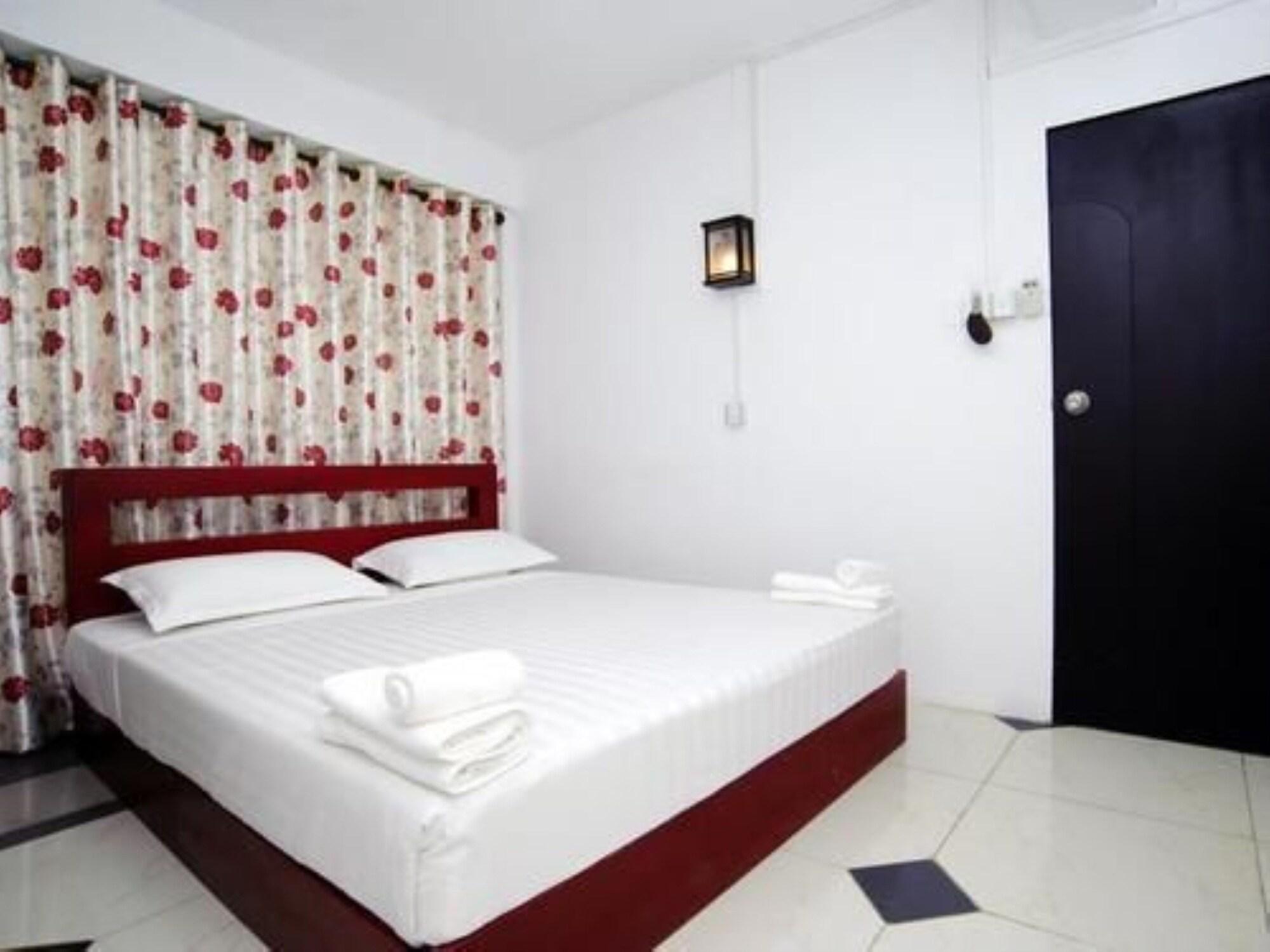 Agga Youth Hotel Yangon Exterior photo