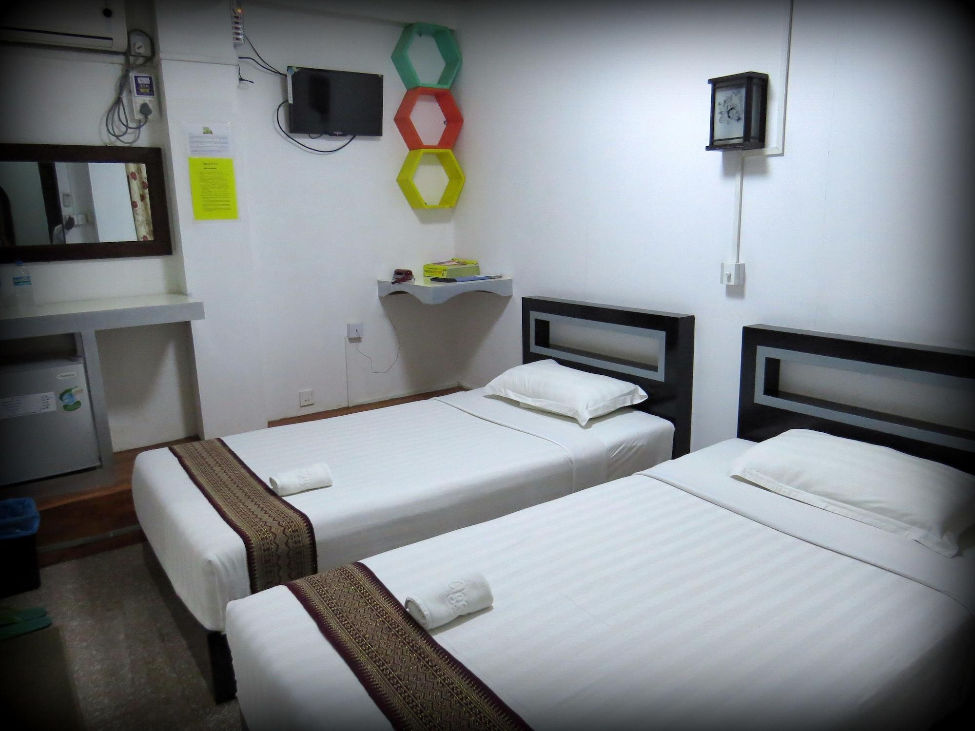 Agga Youth Hotel Yangon Exterior photo